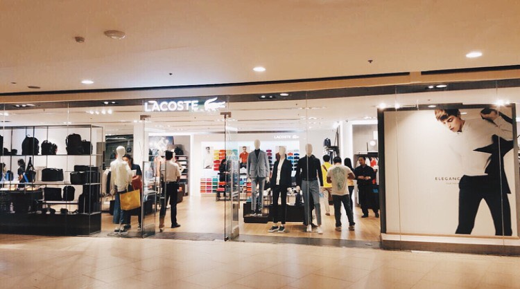 Lacoste a 'Polo Bar' in new concept store – GIST