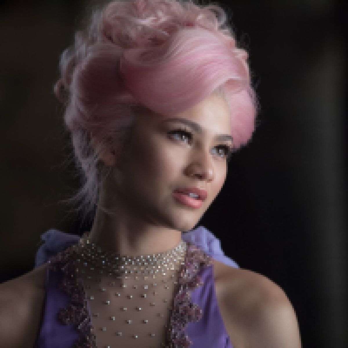 Zendaya transforms into a circus aerialist in 'The Greatest Showman'